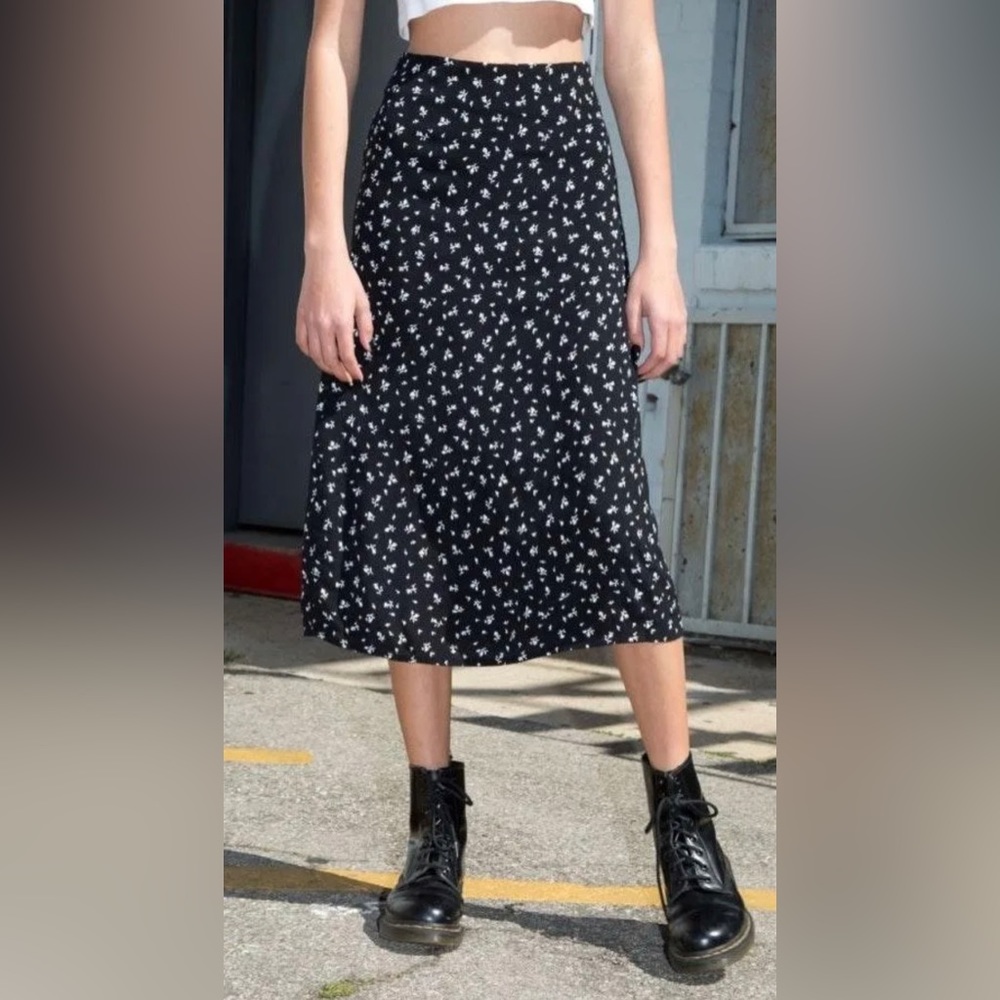 Brandy Melville Phoebe Midi Floral Skirt